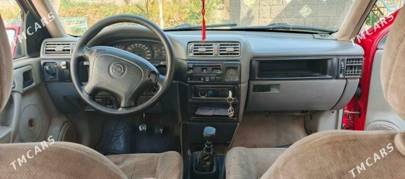 Opel Vectra 1990 - 30 000 TMT - Mary - img 5