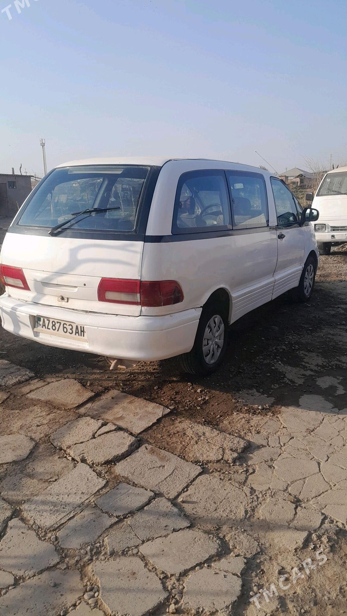 Toyota Previa 1990 - 50 000 TMT - Теджен - img 2