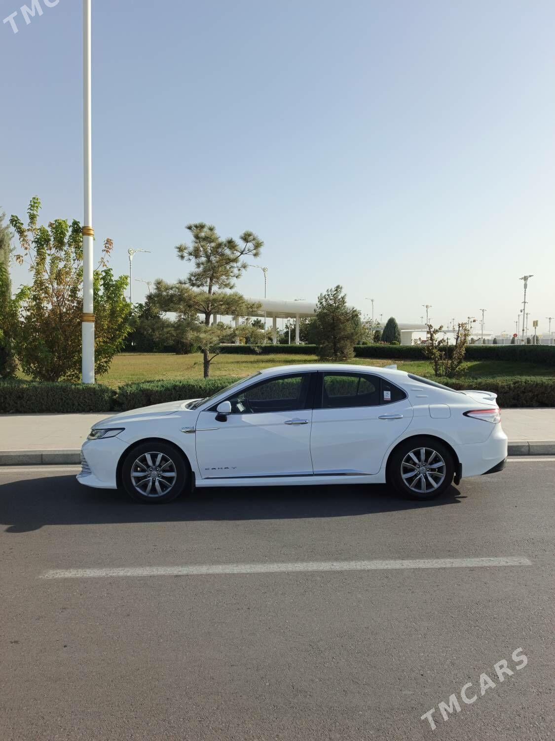 Toyota Camry 2019 - 225 000 TMT - Aşgabat - img 3