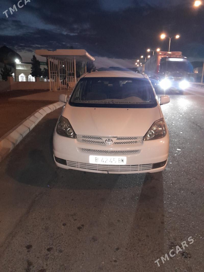 Toyota Sienna 2004 - 200 000 TMT - Туркменбаши - img 1