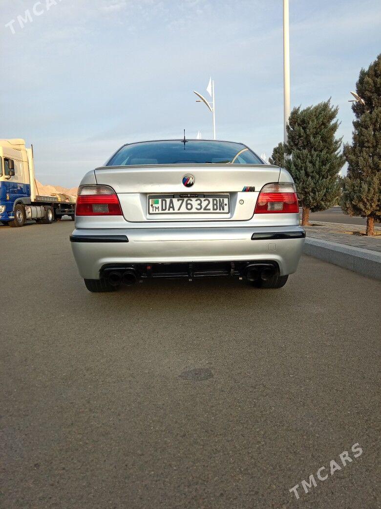 BMW E39 2002 - 140 000 TMT - Туркменбаши - img 4