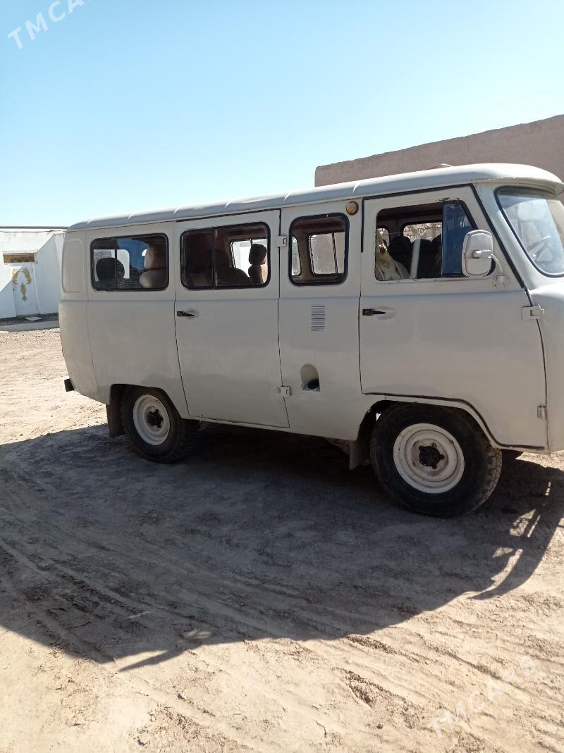 UAZ Profi 2002 - 30 000 TMT - Болдумсаз - img 4