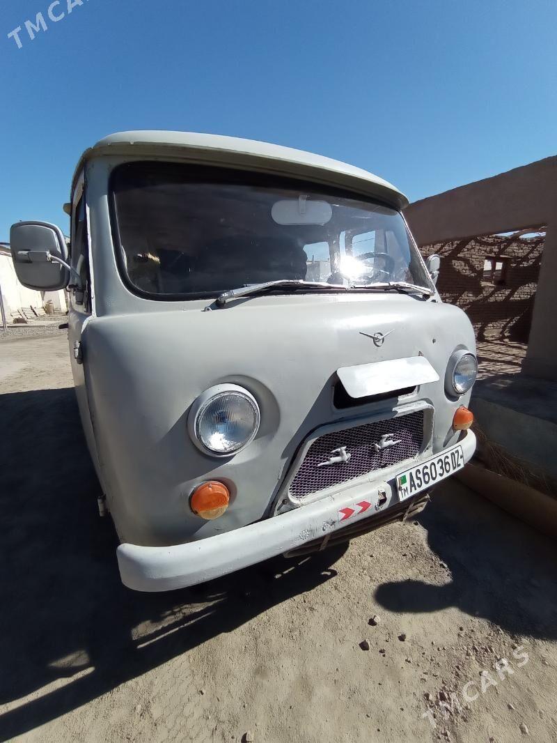 UAZ Profi 2002 - 30 000 TMT - Болдумсаз - img 1