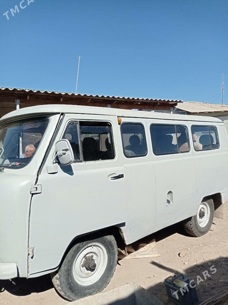 UAZ Profi 2002 - 30 000 TMT - Болдумсаз - img 3
