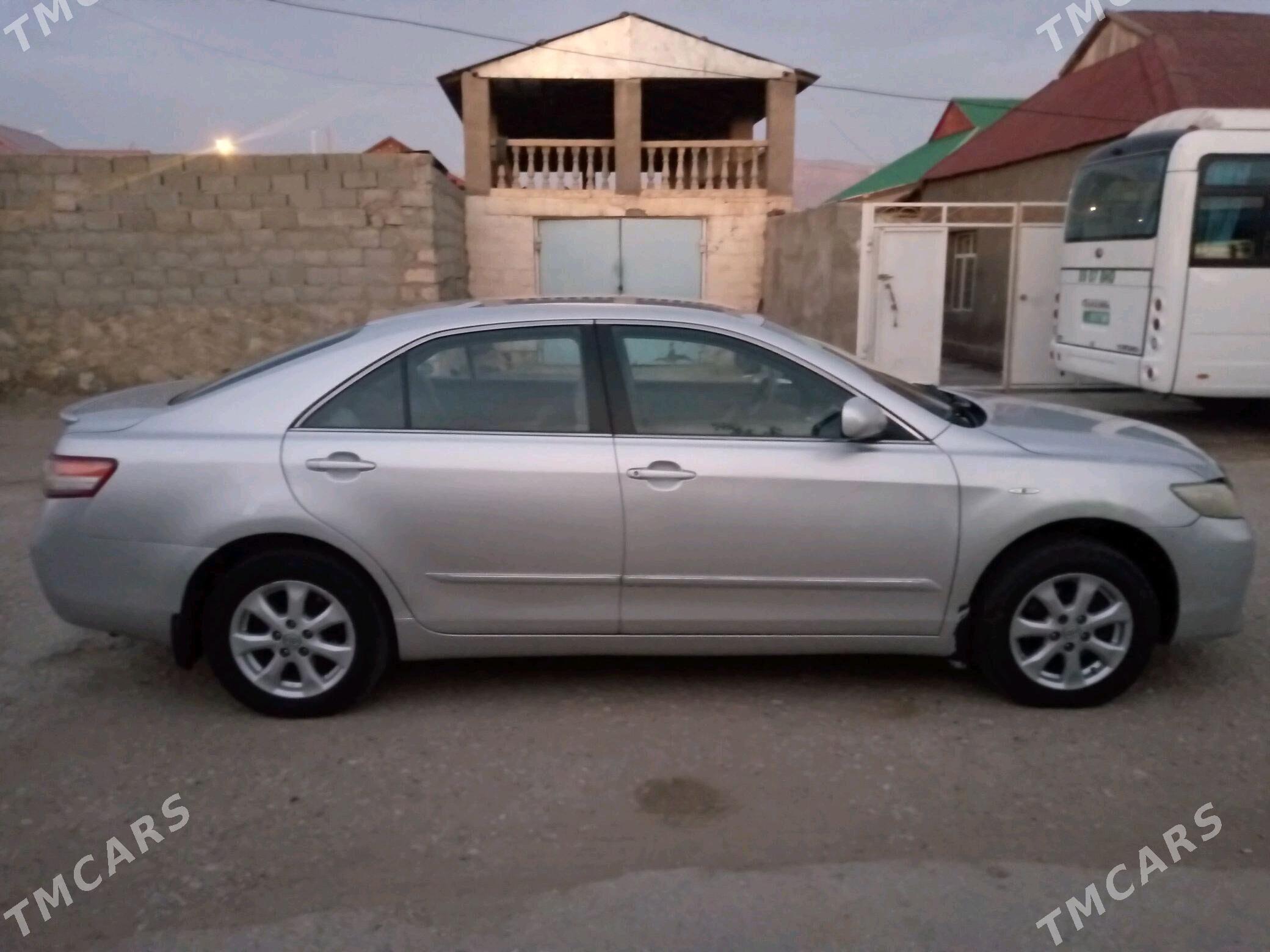 Toyota Camry 2010 - 150 000 TMT - Jebel - img 5