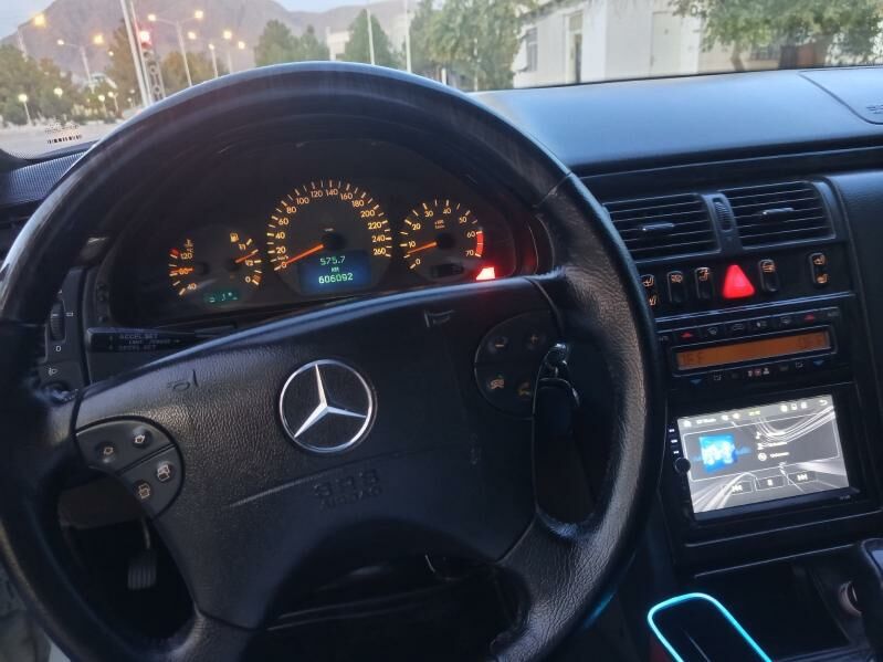 Mercedes-Benz E320 2001 - 140 000 TMT - Балканабат - img 5
