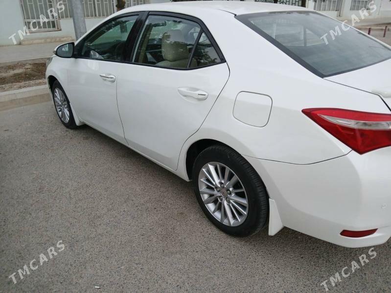Toyota Corolla 2015 - 230 000 TMT - Мир 2 - img 1