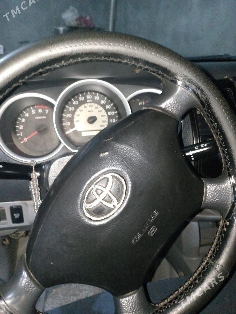 Toyota Tacoma 2010 - 170 000 TMT - Туркменабат - img 1