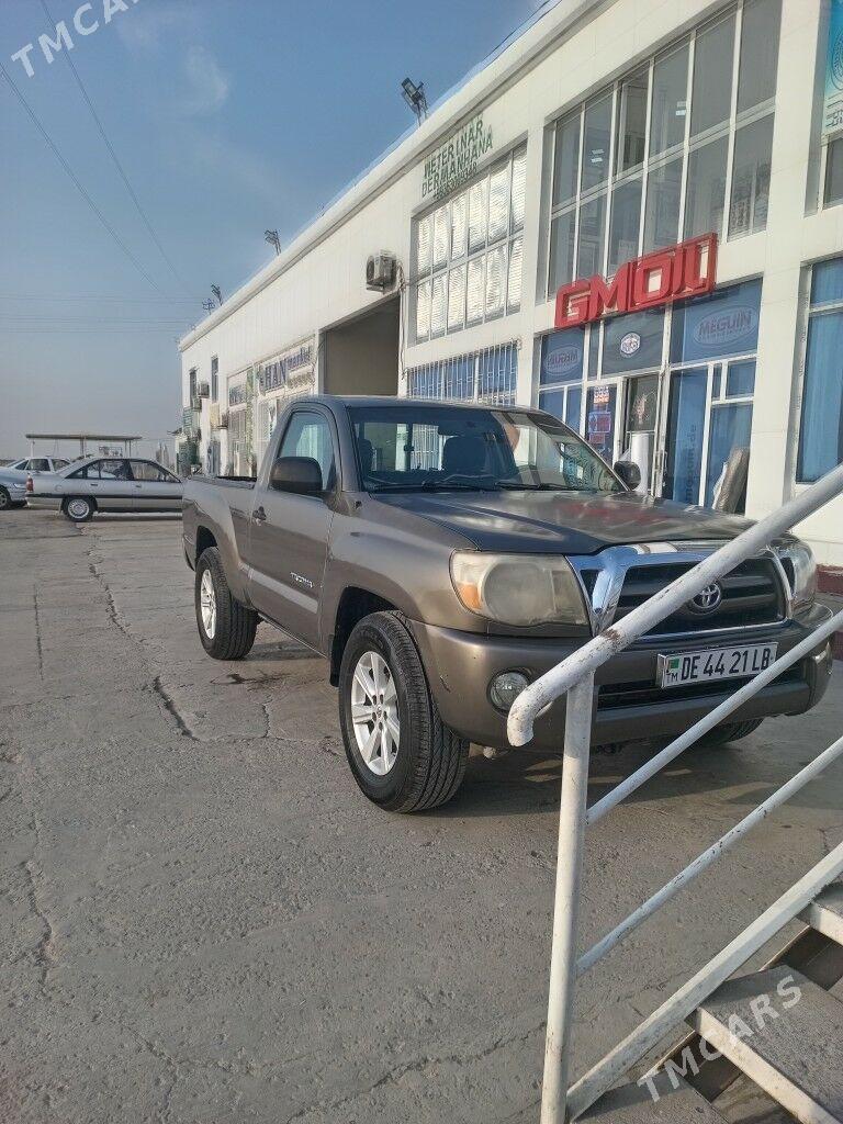 Toyota Tacoma 2010 - 170 000 TMT - Туркменабат - img 2