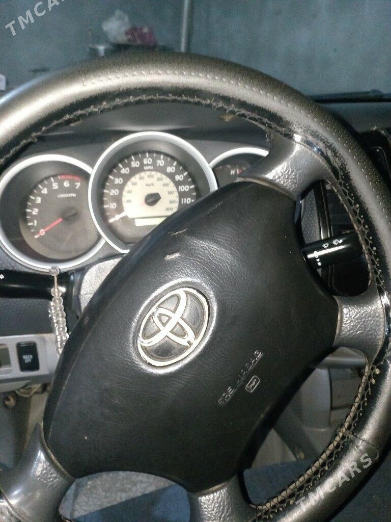 Toyota Tacoma 2010 - 170 000 TMT - Туркменабат - img 1