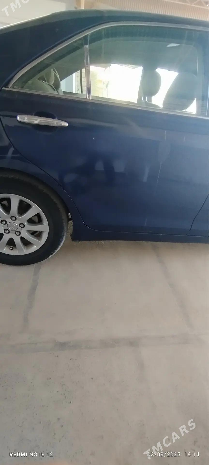 Toyota Camry 2010 - 165 000 TMT - Мургап - img 3