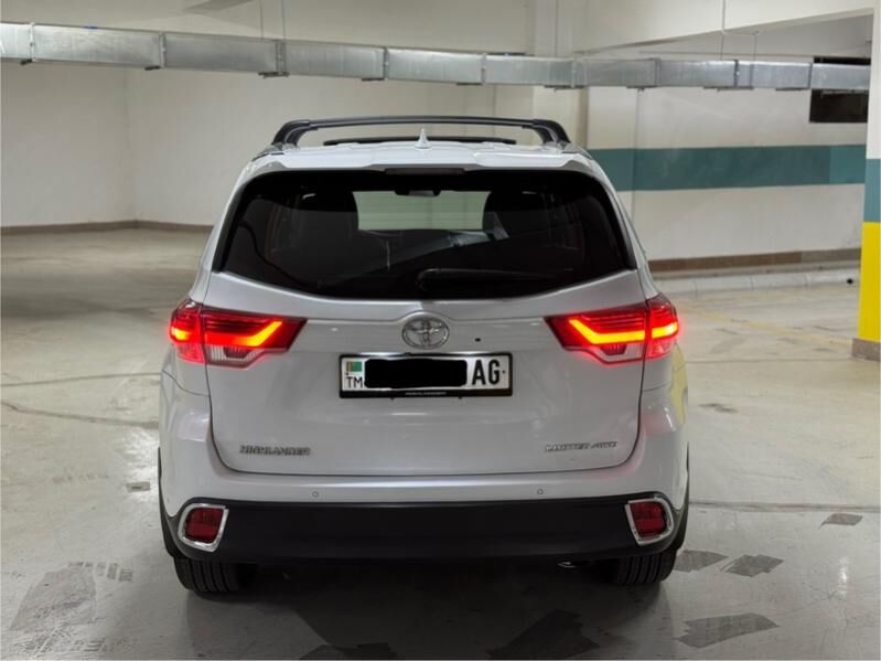 Toyota Highlander 2019 - 445 000 TMT - Ашхабад - img 4