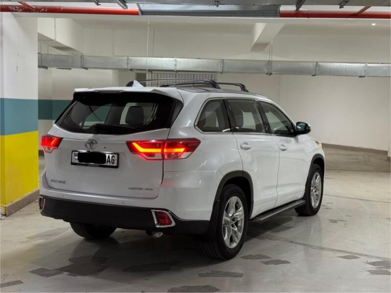 Toyota Highlander 2019 - 445 000 TMT - Ашхабад - img 5