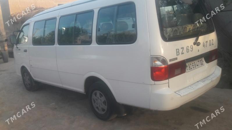 Kia Bongo 2004 - 200 000 TMT - Daşoguz - img 4