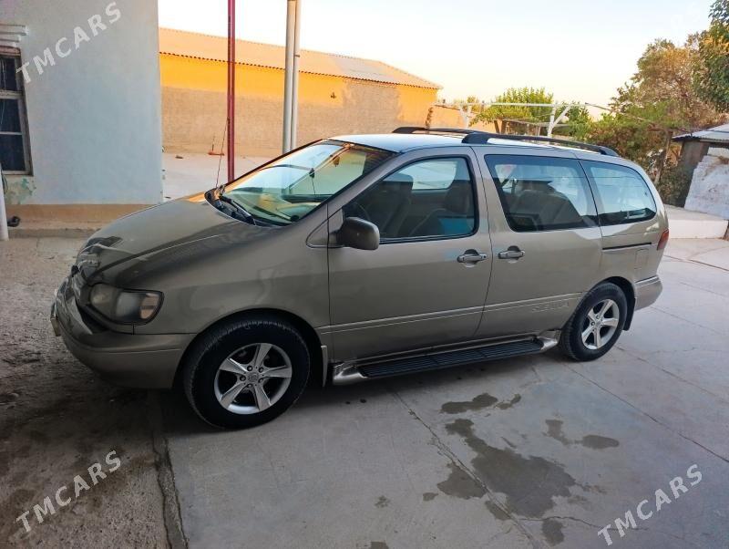 Toyota Sienna 1999 - 180 000 TMT - Kaka - img 4