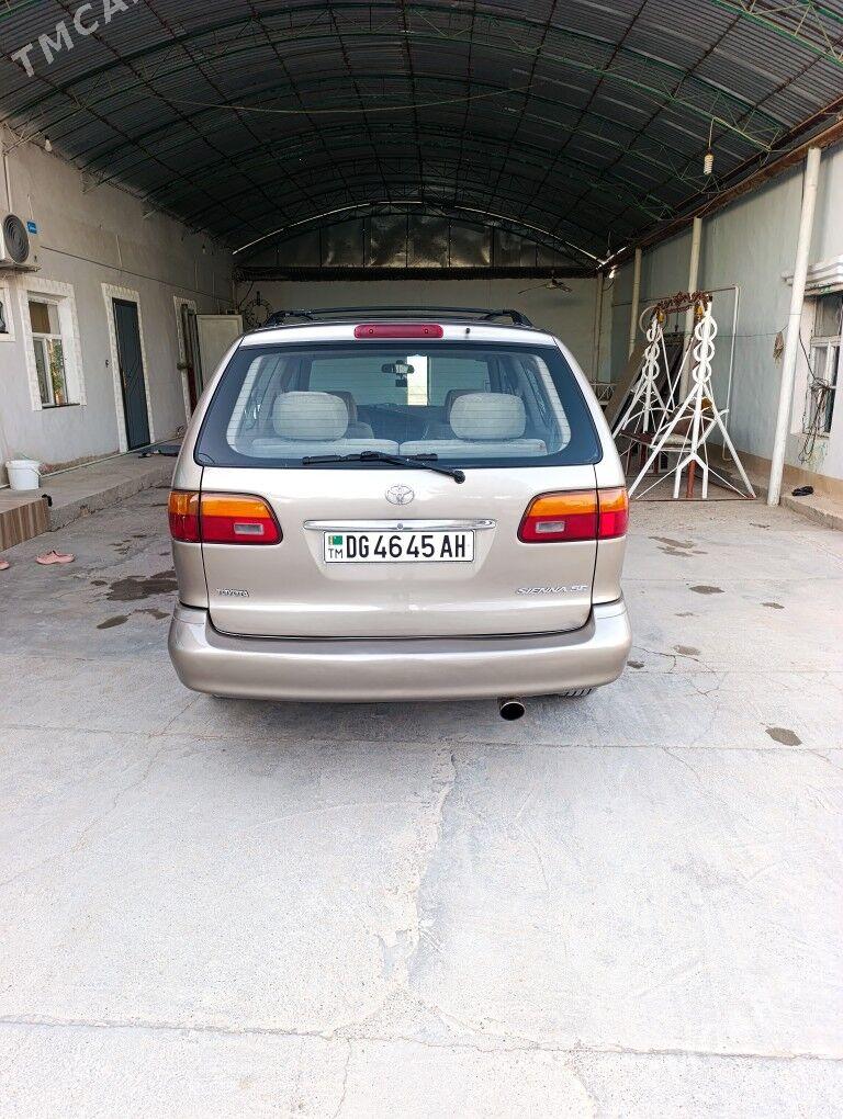 Toyota Sienna 1999 - 180 000 TMT - Kaka - img 1