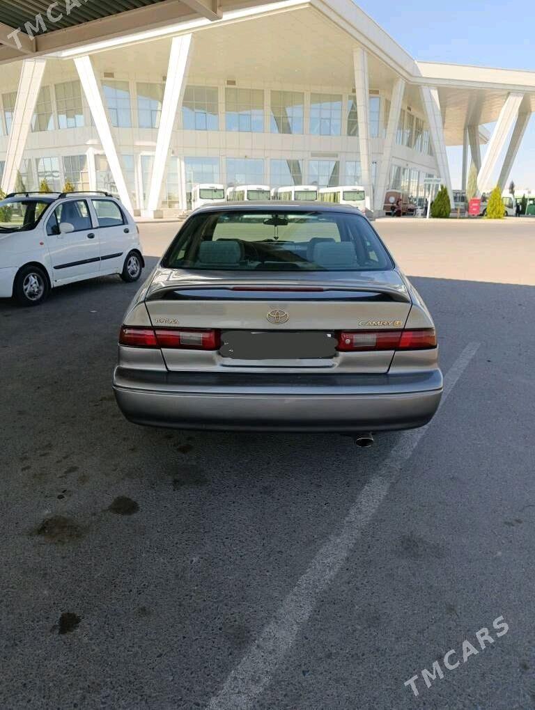 Toyota Camry 1998 - 140 000 TMT - Дашогуз - img 3