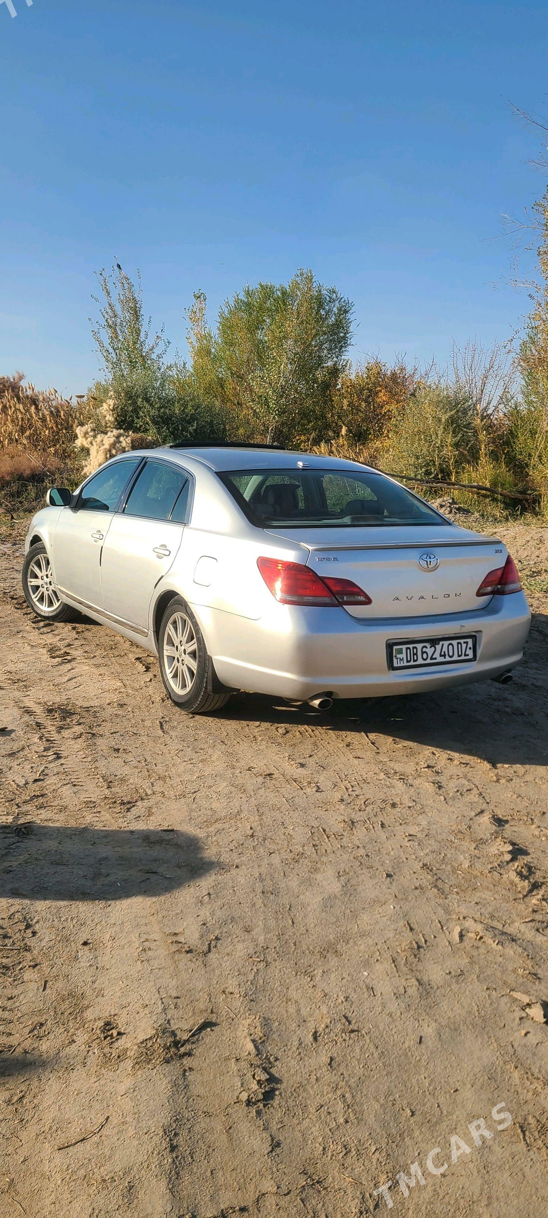 Toyota Avalon 2006 - 180 000 TMT - етр. Туркменбаши - img 5