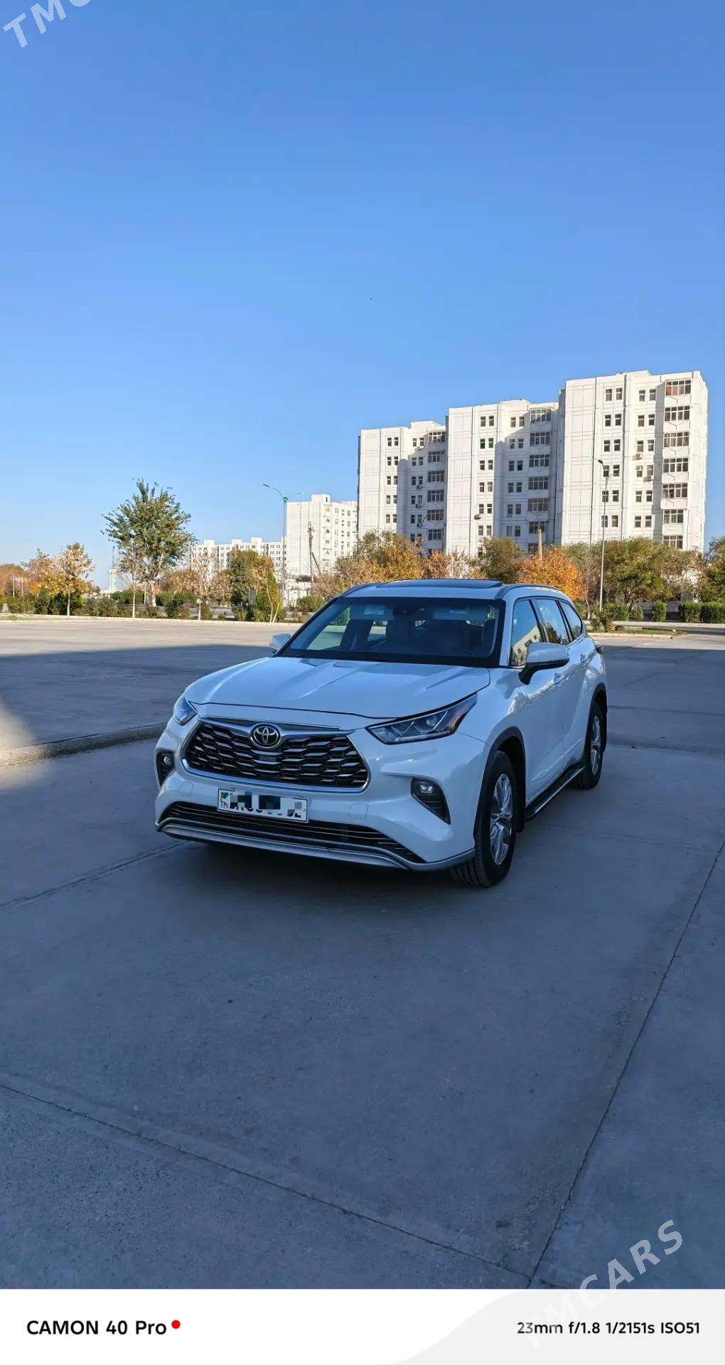 Toyota Highlander 2022 - 640 000 TMT - Дашогуз - img 2