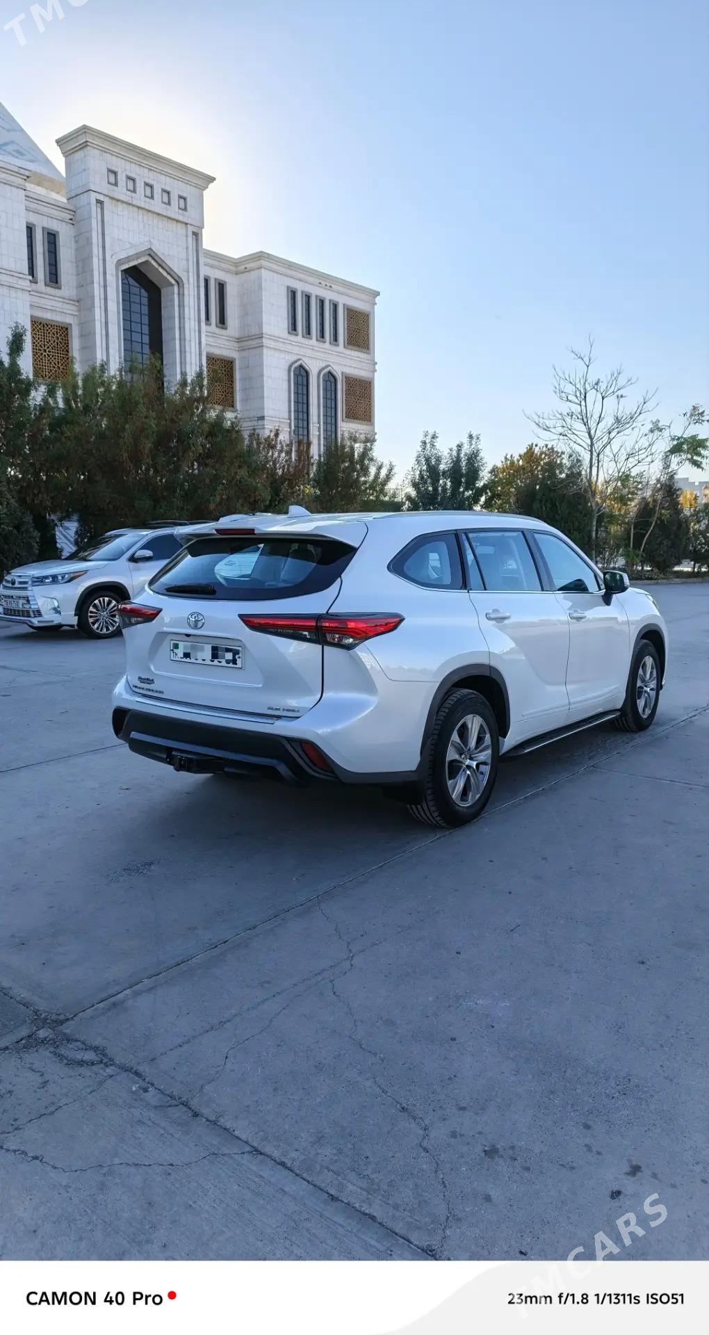 Toyota Highlander 2022 - 640 000 TMT - Дашогуз - img 6