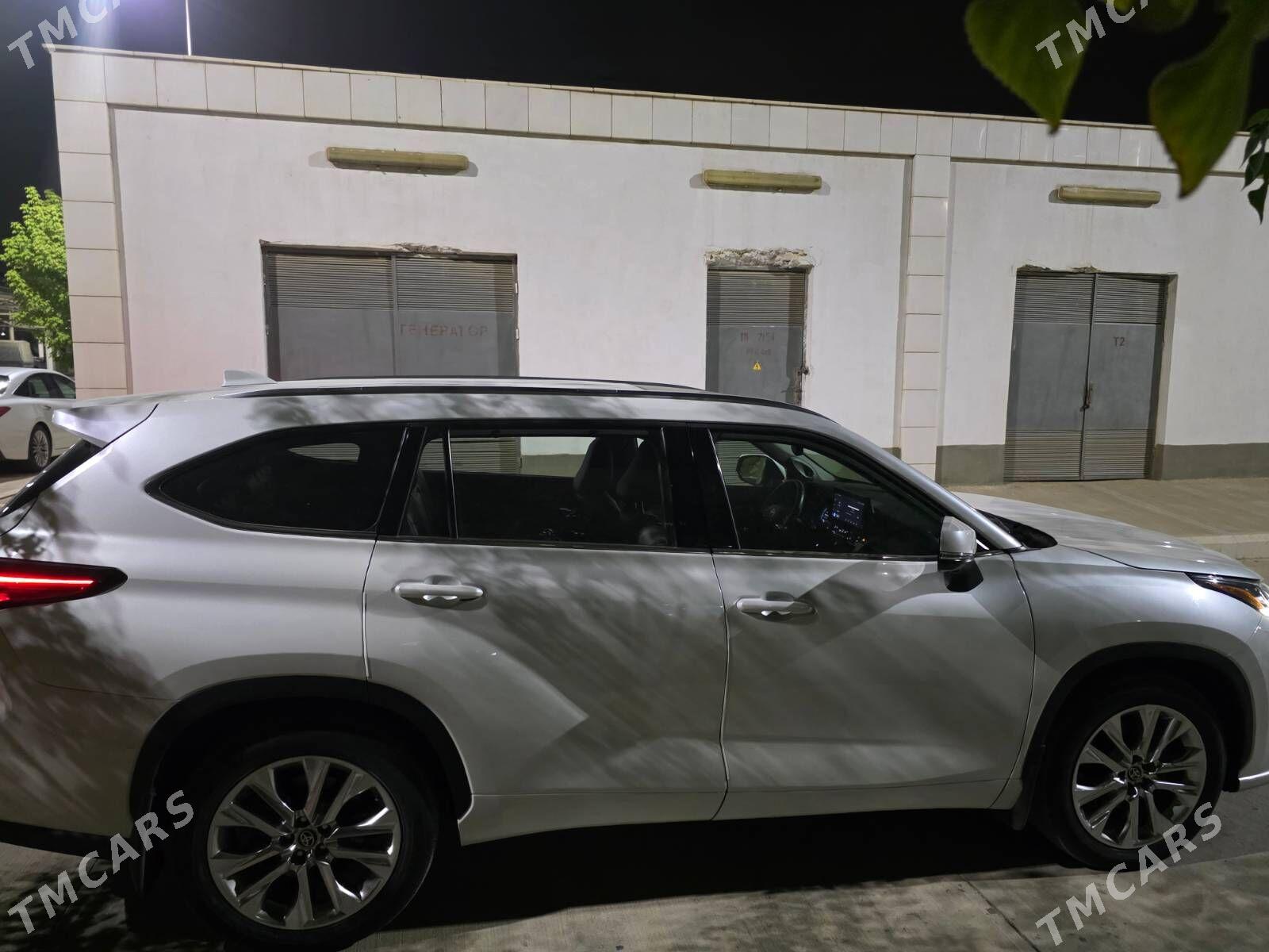 Toyota Highlander 2022 - 685 000 TMT - Aşgabat - img 6