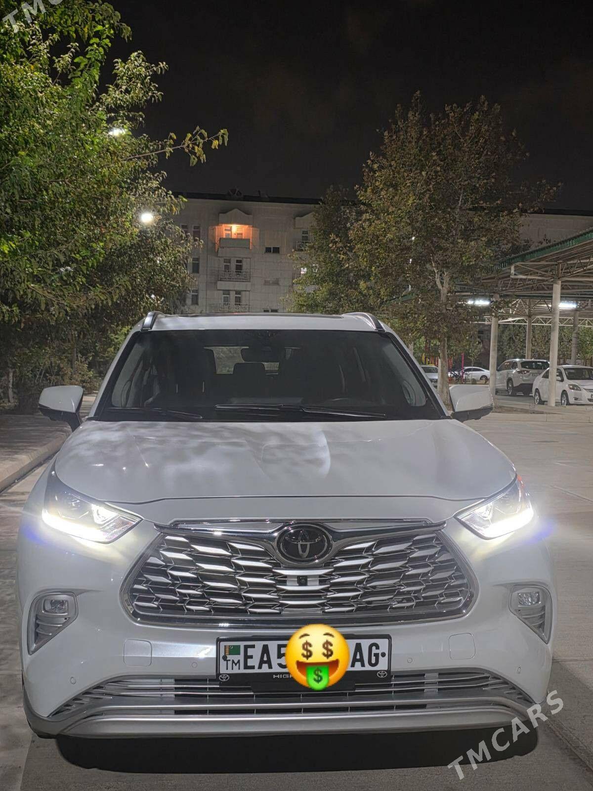 Toyota Highlander 2022 - 685 000 TMT - Aşgabat - img 5