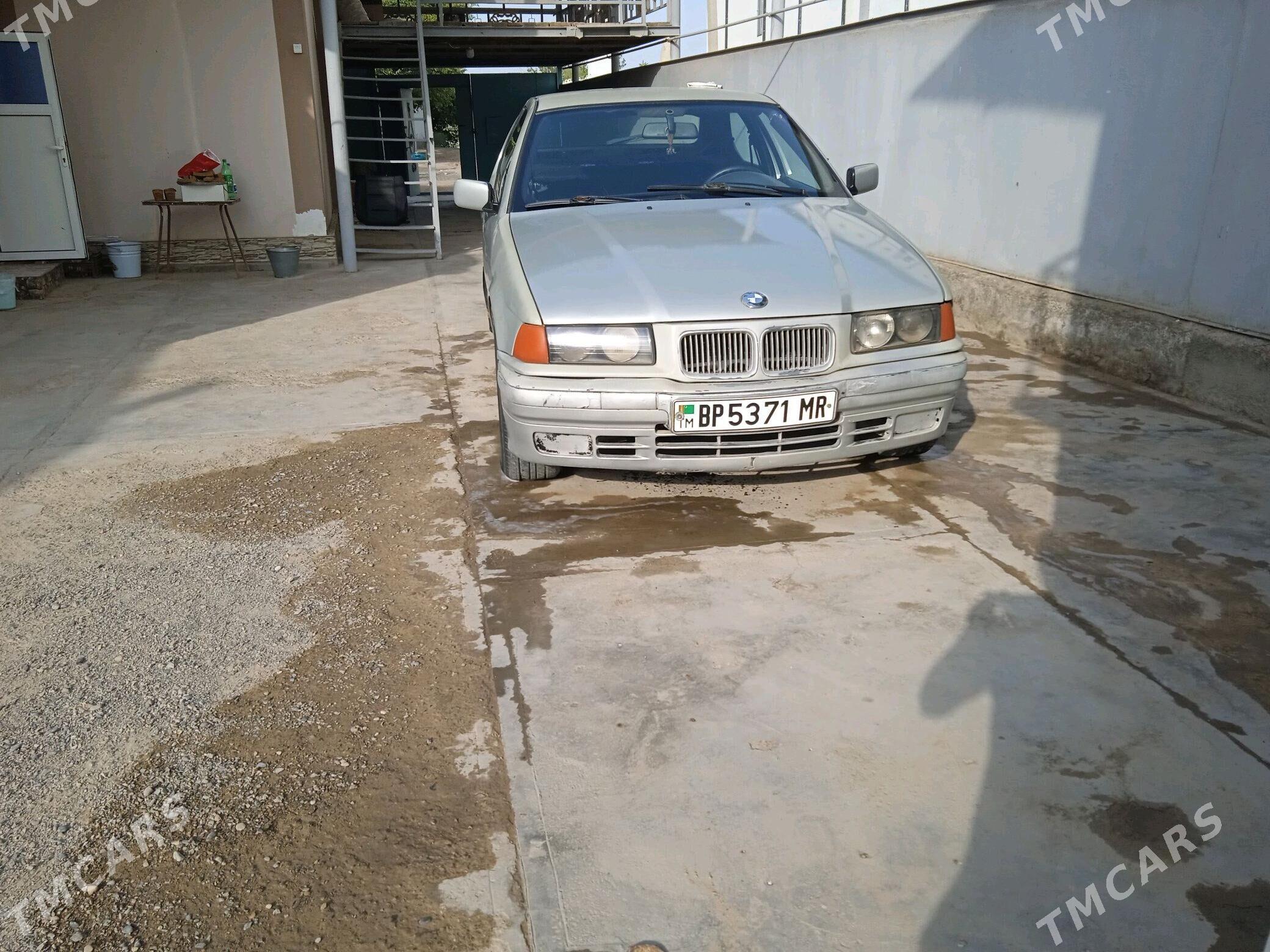 BMW 3 Series 1995 - 25 000 TMT - Мары - img 1