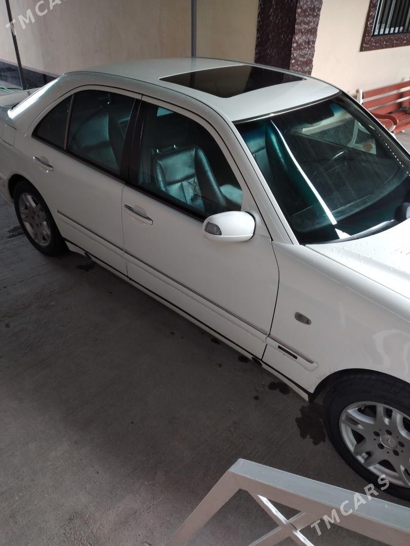 Mercedes-Benz E320 1999 - 110 000 TMT - Чоганлы - img 3