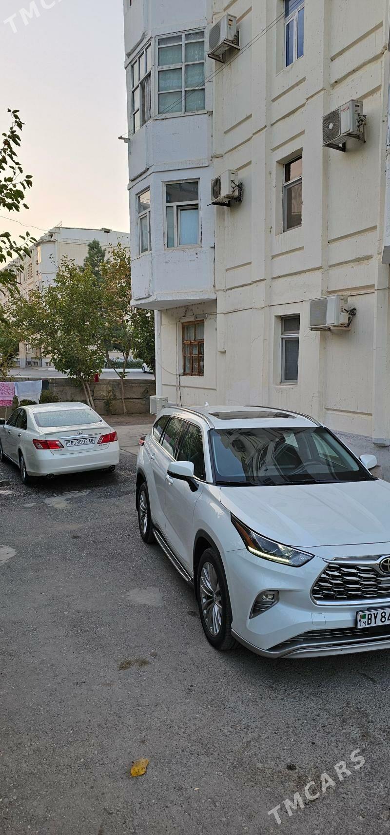 Toyota Highlander 2021 - 600 000 TMT - Ашхабад - img 6