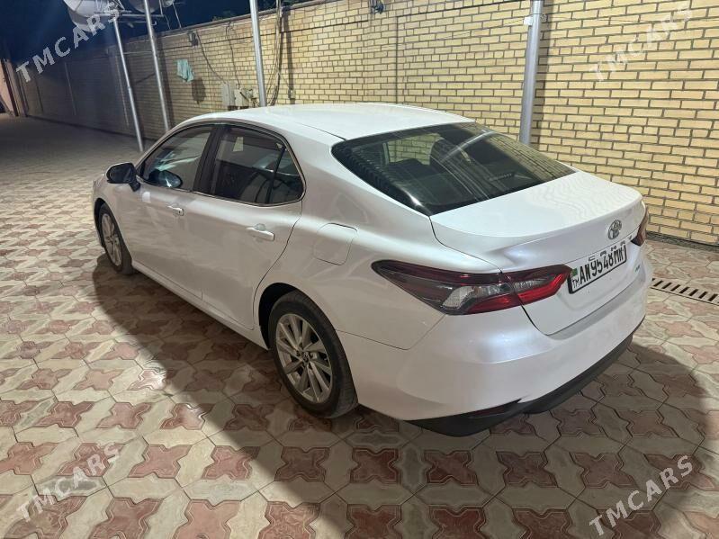 Toyota Camry 2022 - 266 000 TMT - Байрамали - img 3