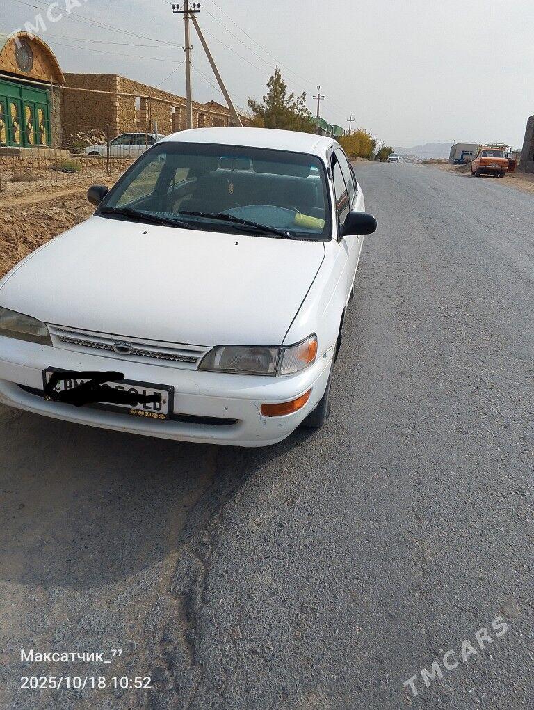 Toyota Corolla 1997 - 70 000 TMT - Магданлы - img 4