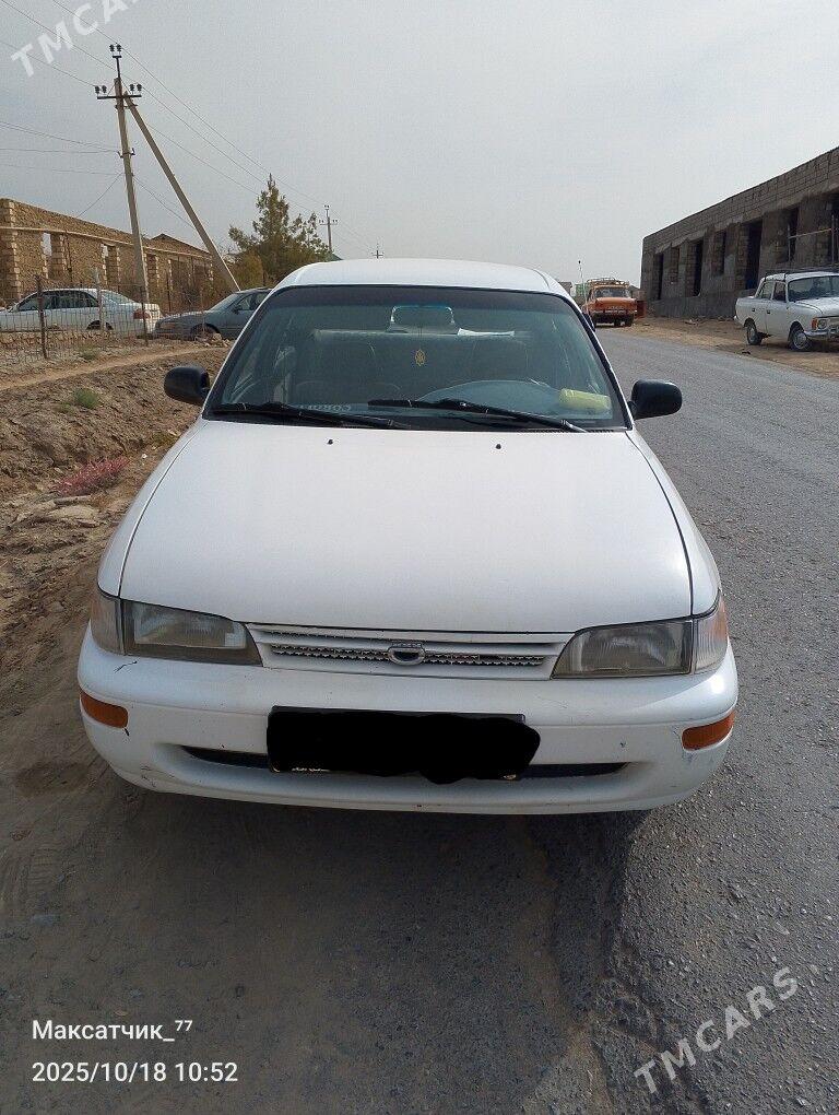 Toyota Corolla 1997 - 70 000 TMT - Магданлы - img 2