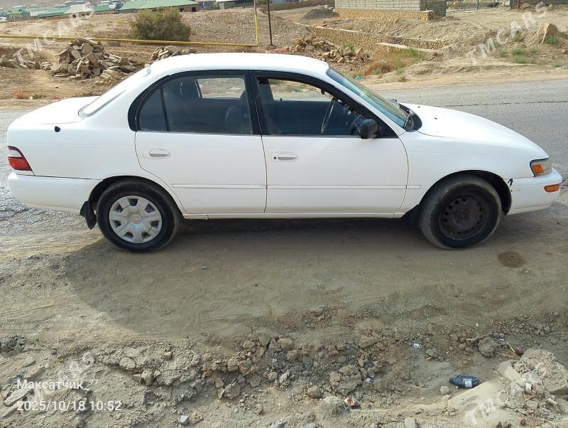 Toyota Corolla 1997 - 70 000 TMT - Магданлы - img 9