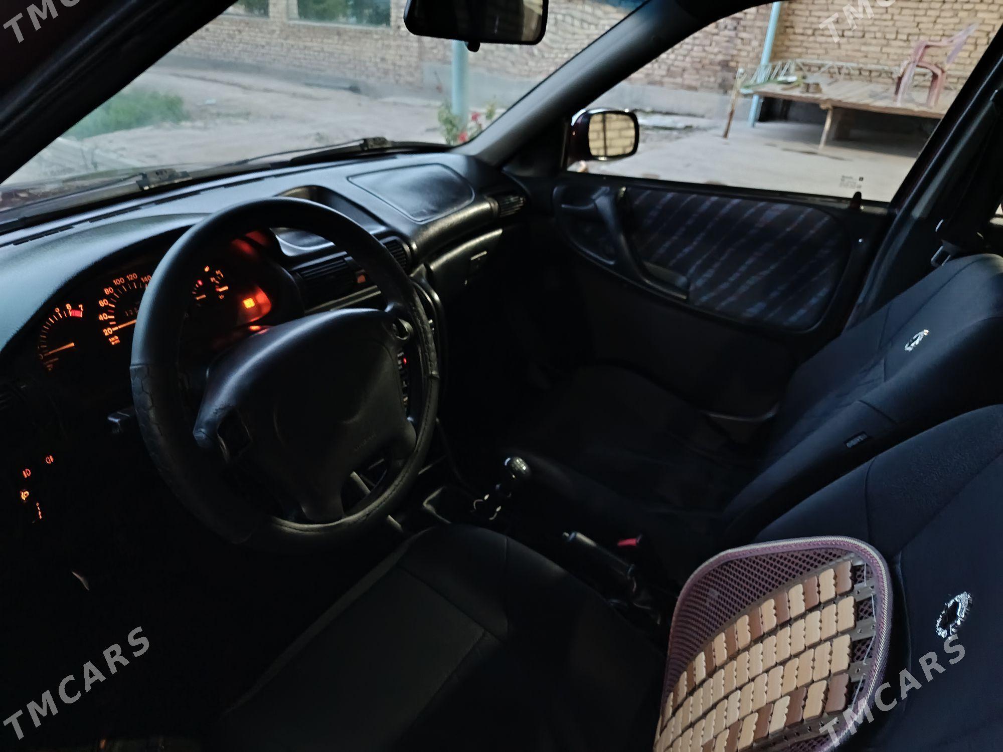 Opel Astra 1996 - 60 000 TMT - Сакар - img 4