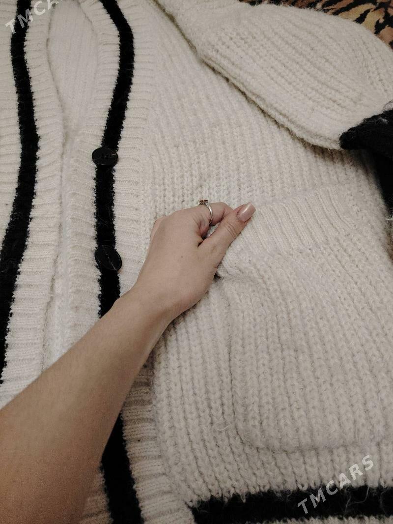 Ak jempir - Хазар - img 1