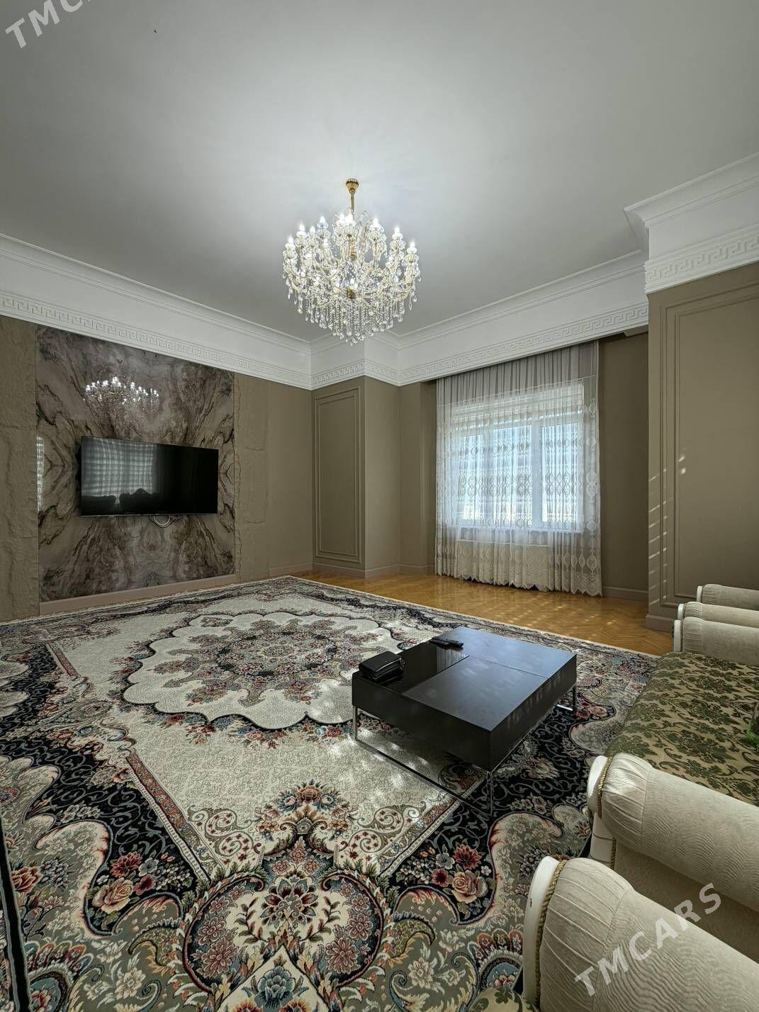 Arenda Elitka! 4Kom. 285m² - ул. Туркменбаши шаёлы (Ленина) - img 1