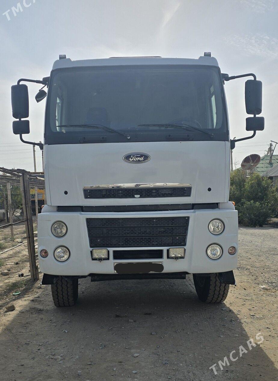 Ford Cargo 3536M 2014 - 900 000 TMT - Ашхабад - img 1