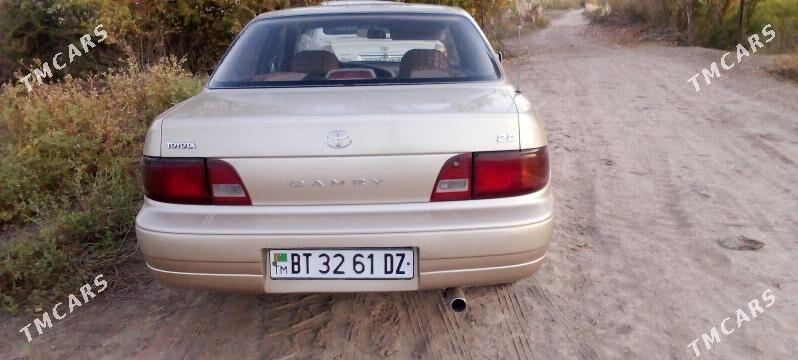 Toyota Camry 1995 - 110 000 TMT - Гурбансолтан Едже - img 5