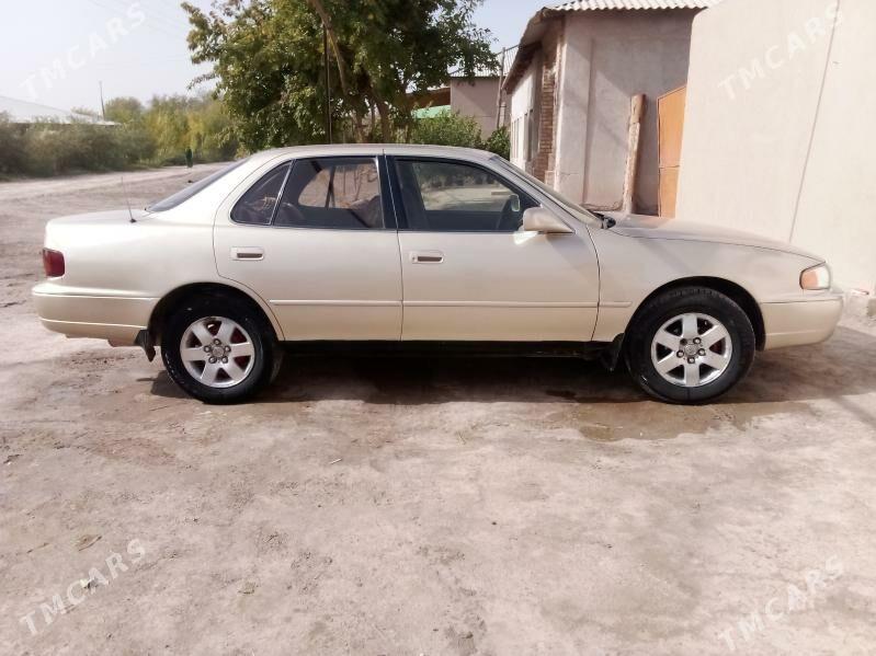 Toyota Camry 1995 - 110 000 TMT - Гурбансолтан Едже - img 6