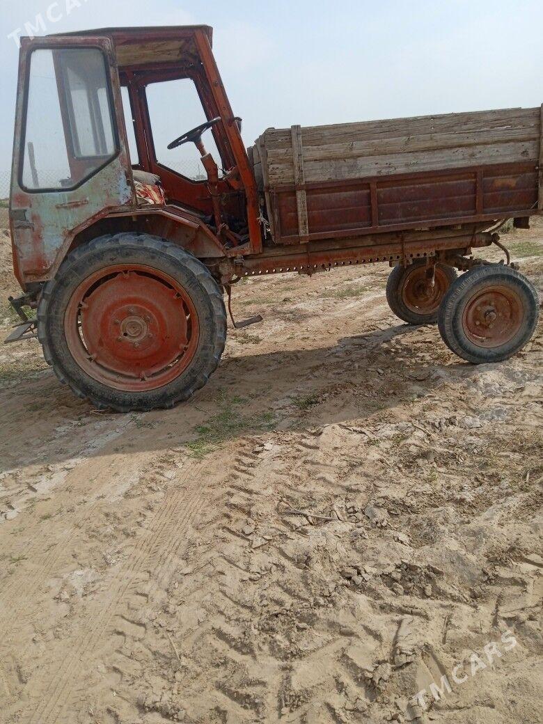 MTZ T-28 1990 - 40 000 TMT - Бузмеин - img 1