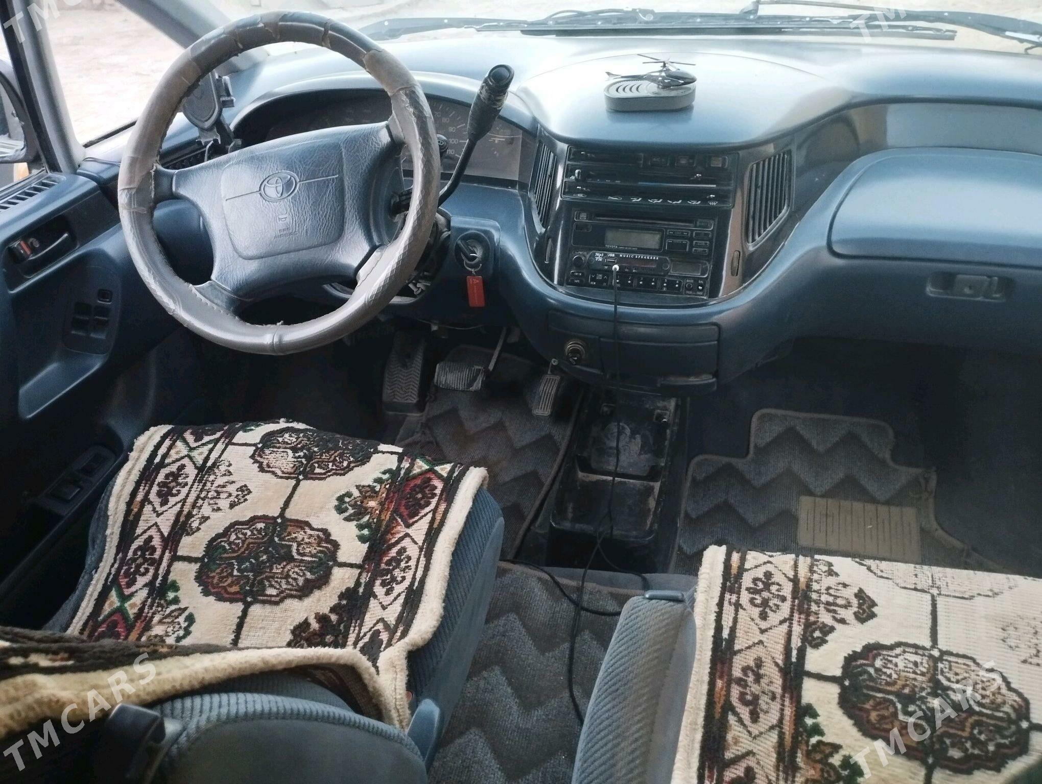 Toyota Previa 1992 - 66 000 TMT - Halaç - img 5