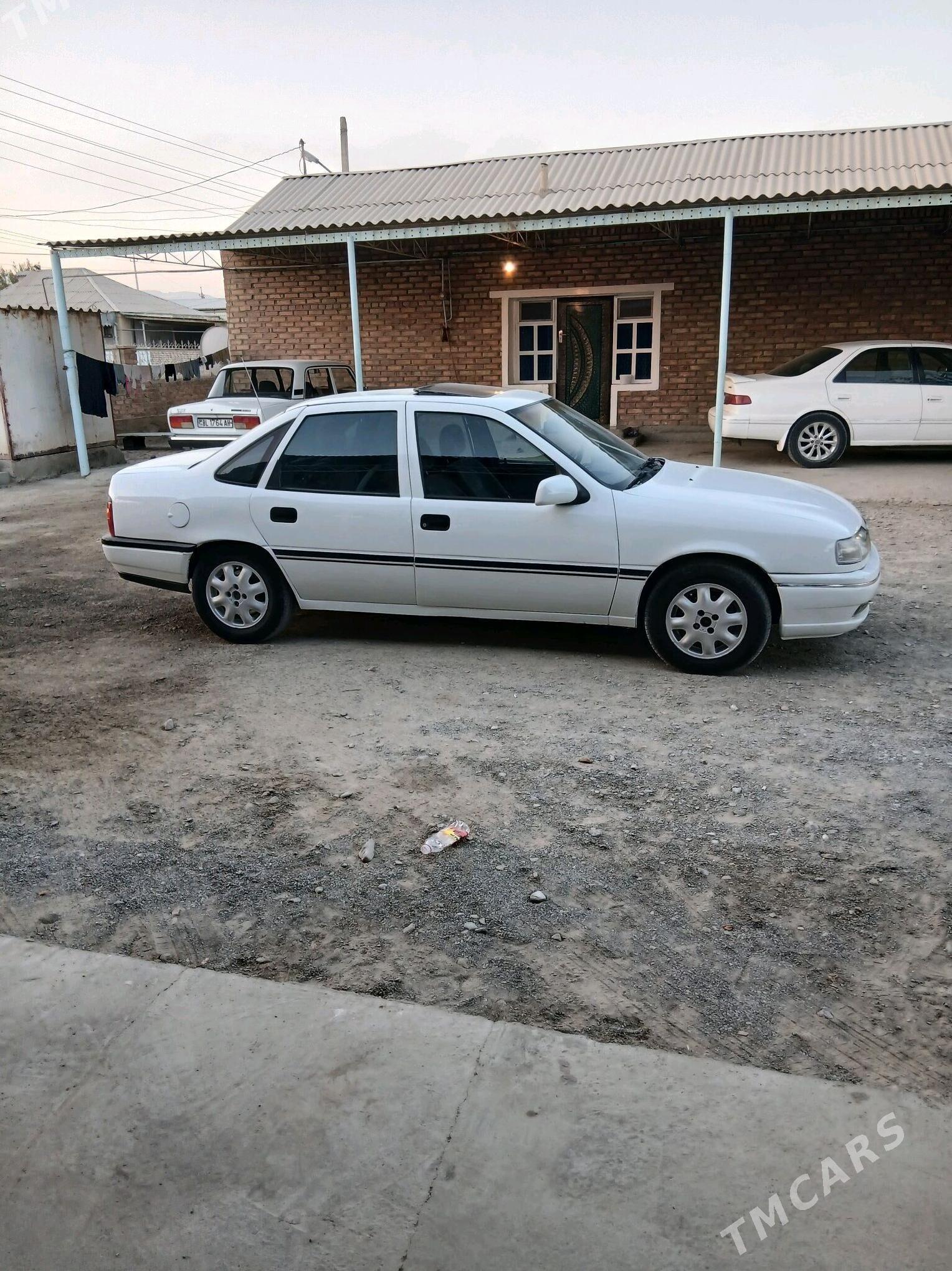 Opel Vectra 1991 - 35 000 TMT - Bäherden - img 5