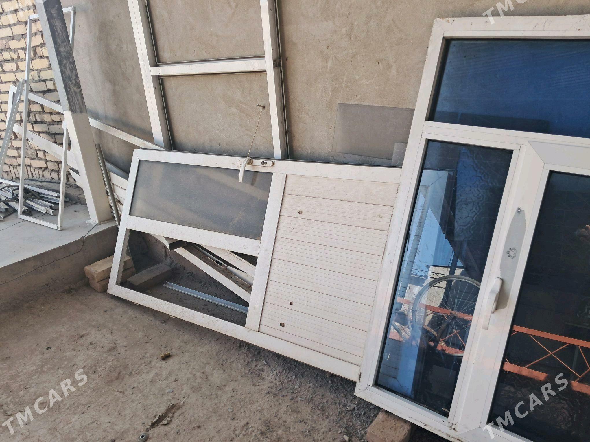 Plastika ayna kapy - Туркменабат - img 4