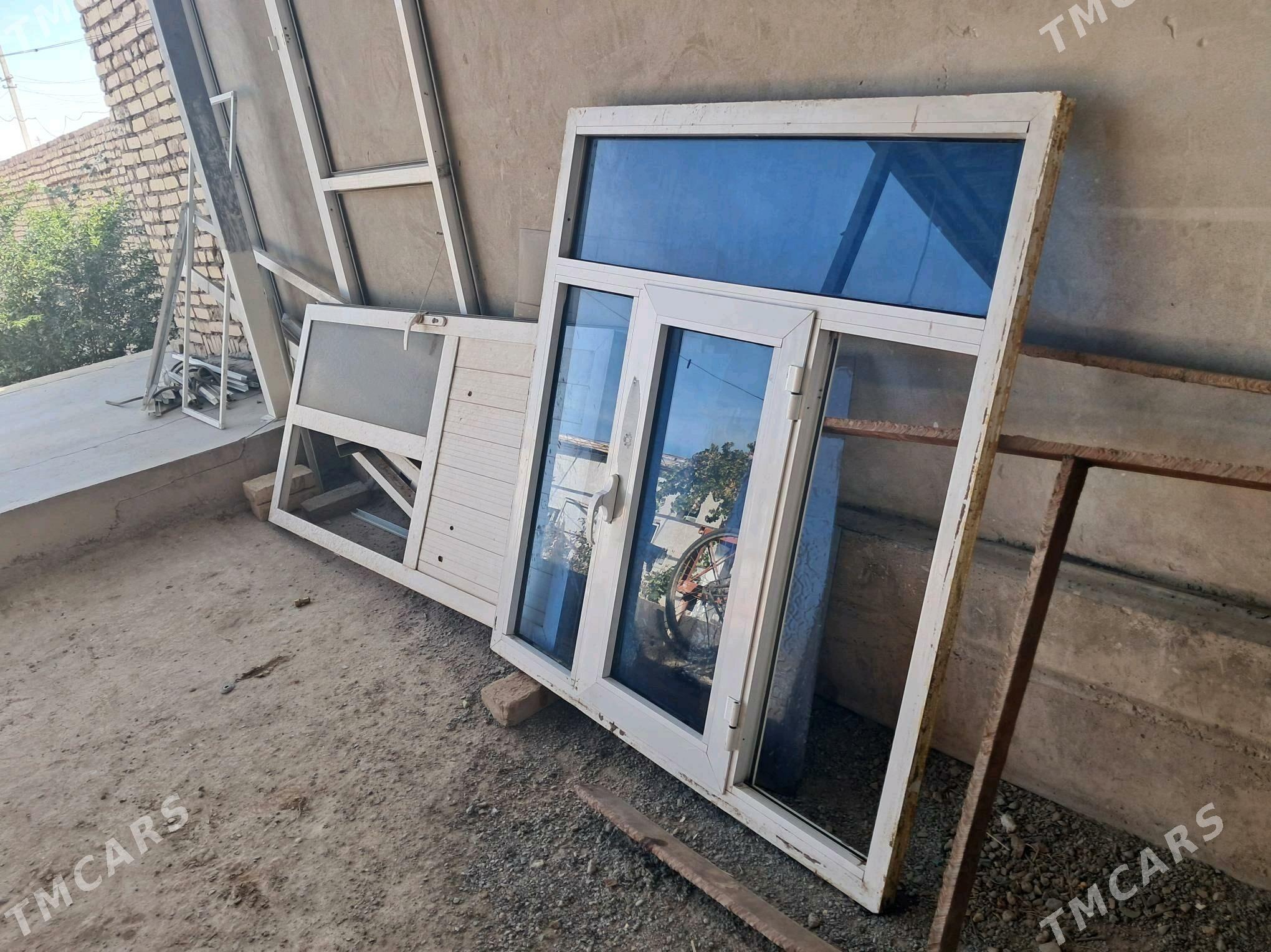 Plastika ayna kapy - Туркменабат - img 3