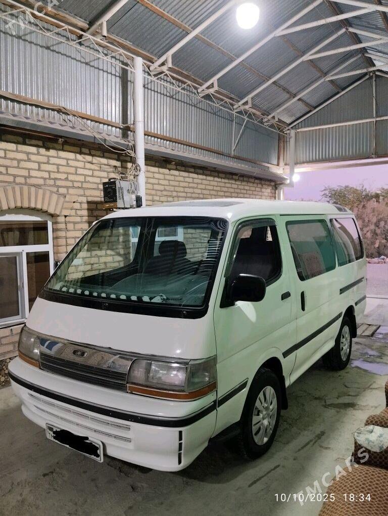 Toyota Hiace 1990 - 60 000 TMT - Мары - img 9