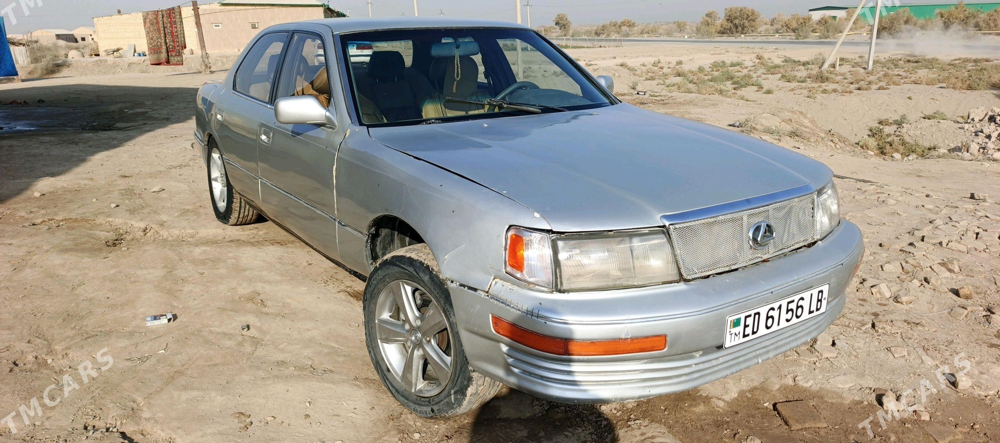 Lexus LS 400 1994 - 30 000 TMT - Халач - img 1
