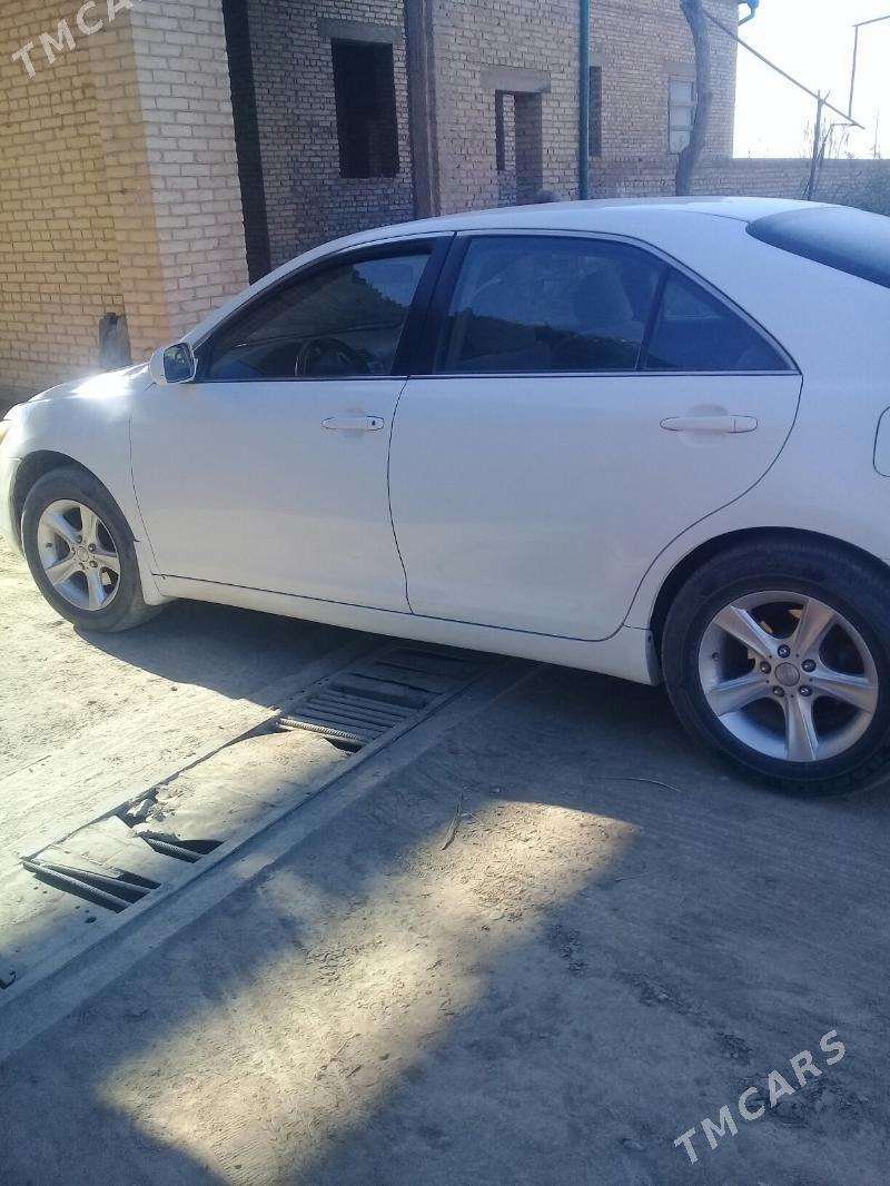 Toyota Camry 2006 - 130 000 TMT - Saýat - img 5