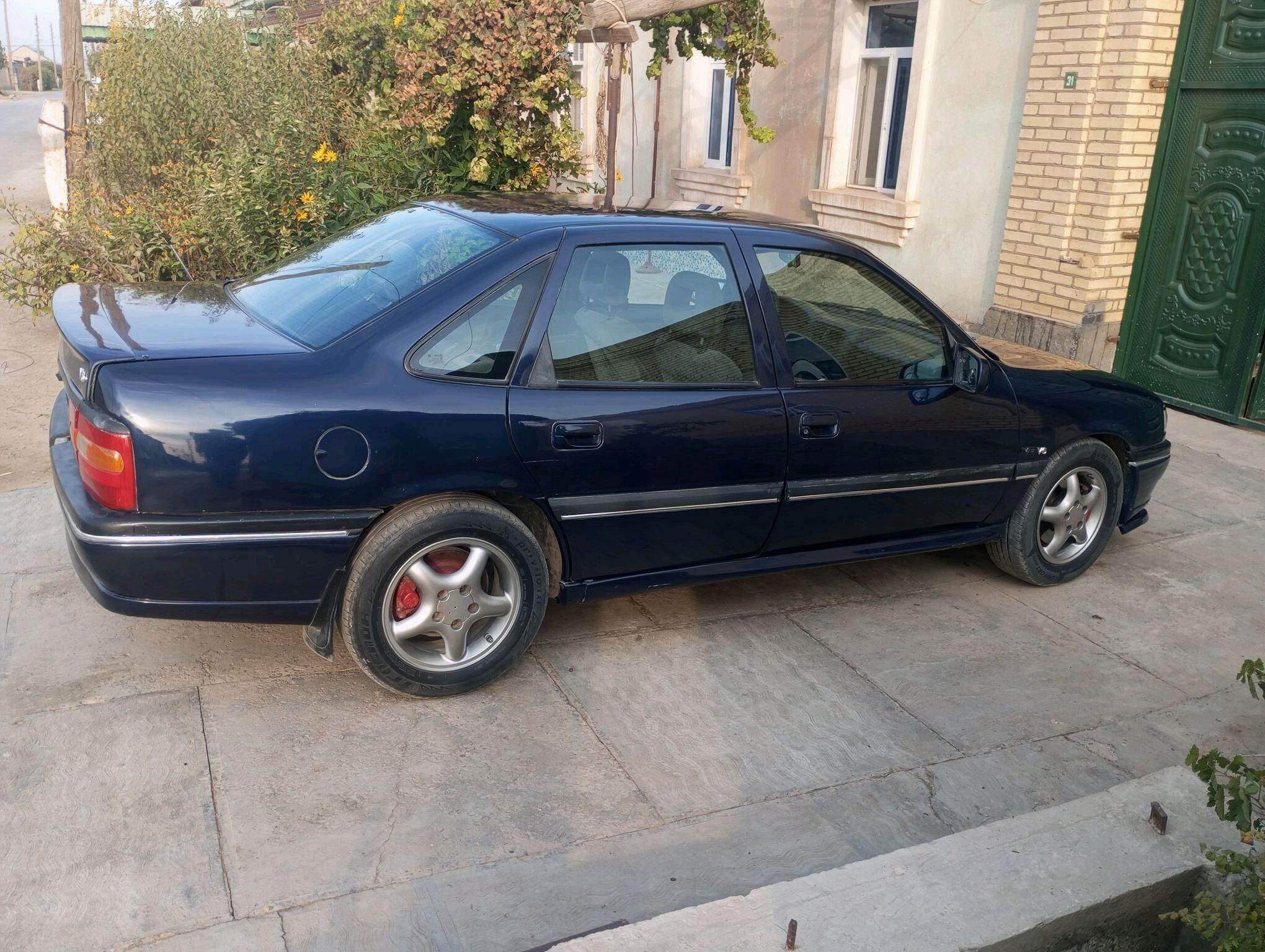 Opel Vectra 1995 - 55 000 TMT - Дянев - img 1