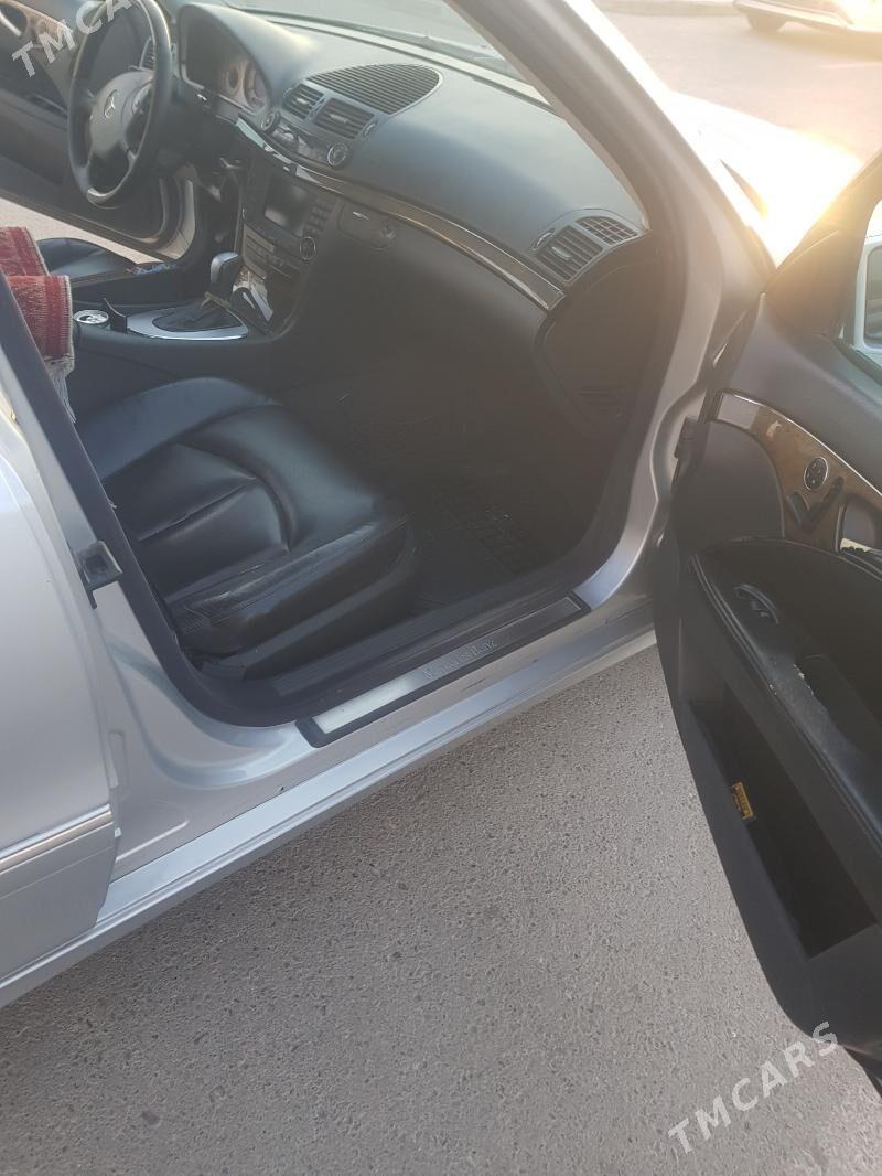 Mercedes-Benz E320 2002 - 127 000 TMT - Аркадаг - img 8
