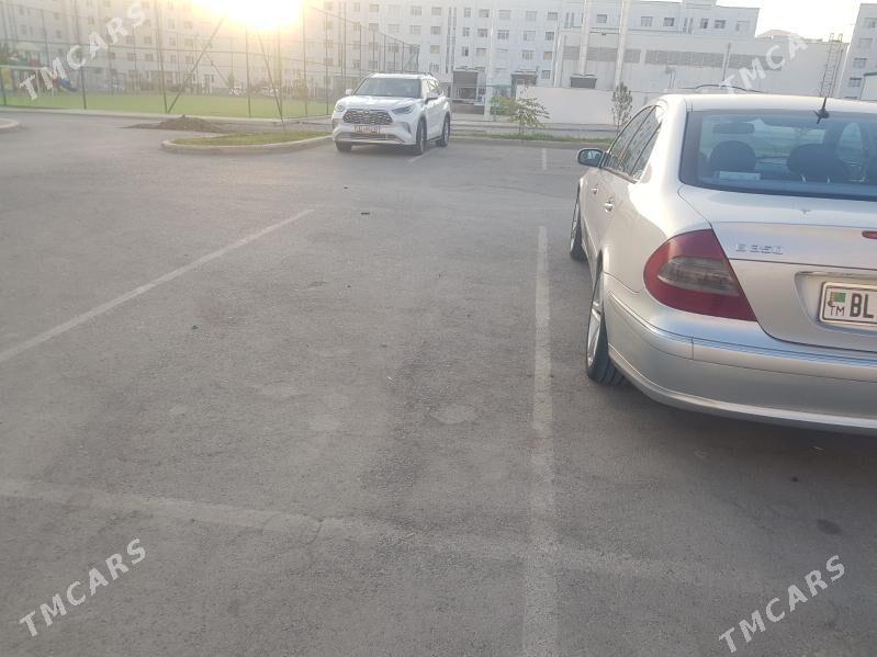 Mercedes-Benz E320 2002 - 127 000 TMT - Аркадаг - img 10
